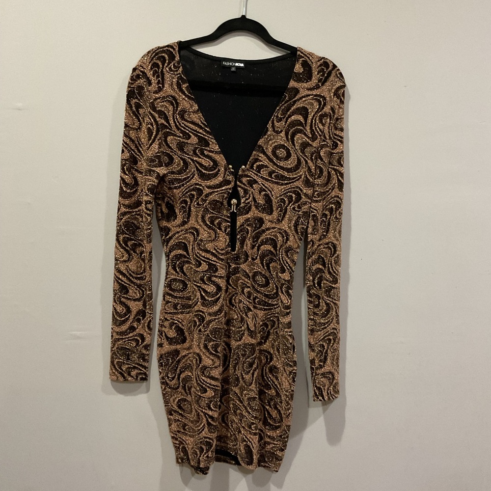 Fashion Nova Swirl Pattern Long Sleeve Dress
